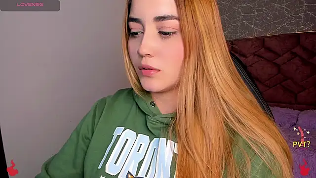 Snapshot of Lucia_star__ chatting on January 23, 2025, 10:54 pm Lucia star   online show from January 23, 2025, 10:54 pm