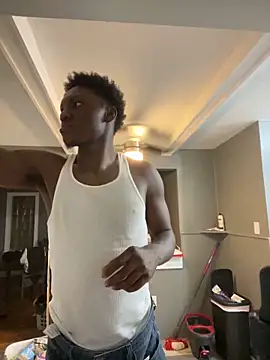 Snapshot of Festivitiesking1 chatting on September 27, 2025, 12:06 am Festivitiesking1 online show from September 27, 2025, 12:06 am