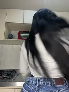 IvyBliss8 online show from April 21, 2026, 8:48 pm