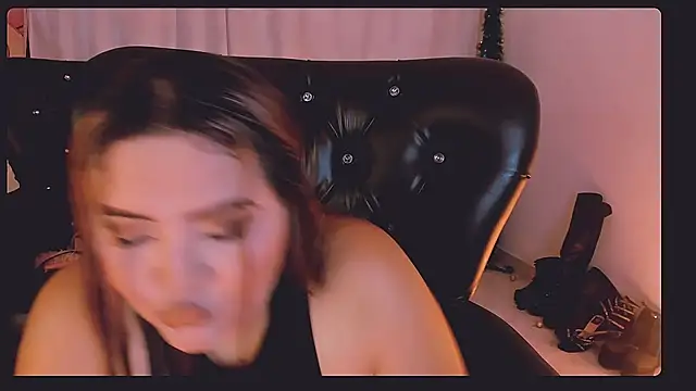 Agatha humidity online show from March 23, 2025, 4:49 am