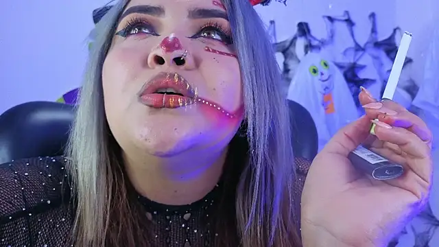 Agatha humidity online show from October 5, 2025, 6:04 am