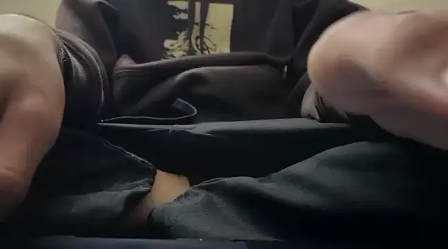 Snapshot of SexMachine1069 chatting on January 30, 2025, 11:44 am SexMachine1069 online show from January 30, 2025, 11:44 am