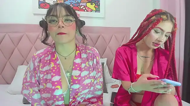 Snapshot of Mia_Mallkova1 chatting on December 11, 2024, 5:00 am Mia Mallkova1 online show from December 11, 2024, 5:00 am