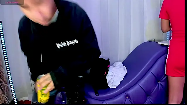 Snapshot of Yourslust_ chatting on November 20, 2025, 7:25 pm Yourslust online show from November 20, 2025, 7:25 pm