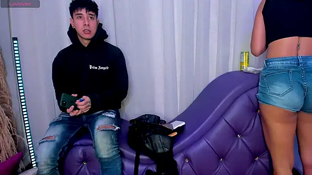 Snapshot of Yourslust_ chatting on November 10, 2025, 7:52 pm Yourslust online show from November 10, 2025, 7:52 pm