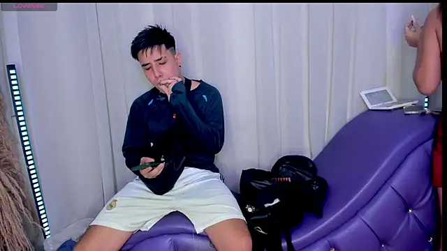 Snapshot of Yourslust_ chatting on November 29, 2025, 7:47 pm Yourslust online show from November 29, 2025, 7:47 pm