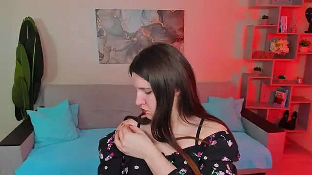 Snapshot of BonneyLove chatting on February 18, 2026, 5:31 pm BonneyLove online show from February 18, 2026, 5:31 pm