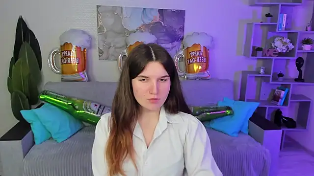 Snapshot of BonneyLove chatting on September 30, 2025, 5:30 pm BonneyLove online show from September 30, 2025, 5:30 pm