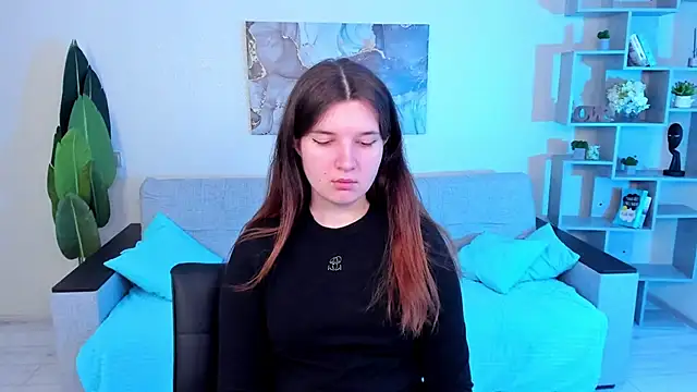 Snapshot of BonneyLove chatting on March 3, 2025, 6:13 pm BonneyLove online show from March 3, 2025, 6:13 pm