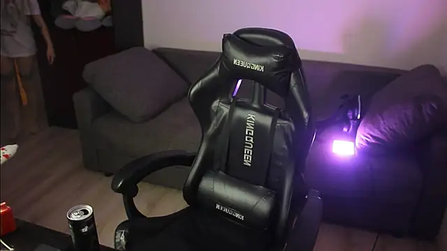 Snapshot of Jessica___feet chatting on December 9, 2024, 6:01 am Jessica feet online show from December 9, 2024, 6:01 am