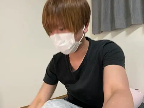 Snapshot of onimakura chatting on March 15, 2026, 1:29 pm onimakura online show from March 15, 2026, 1:29 pm