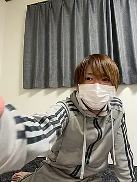 Snapshot of onimakura chatting on February 20, 2026, 12:29 pm onimakura online show from February 20, 2026, 12:29 pm