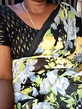 Snapshot of Indiandolly23 chatting on March 5, 2025, 6:01 pm Indiandolly23 online show from March 5, 2025, 6:01 pm