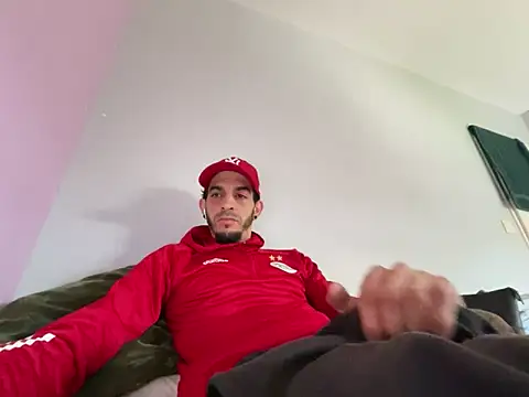 Snapshot of Rebeu313 chatting on March 5, 2026, 11:29 am Rebeu313 online show from March 5, 2026, 11:29 am