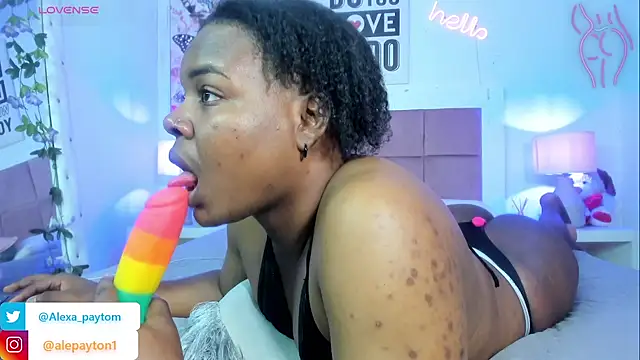 Snapshot of Alexa_paytom1 chatting on March 20, 2025, 12:08 am Alexa paytom1 online show from March 20, 2025, 12:08 am