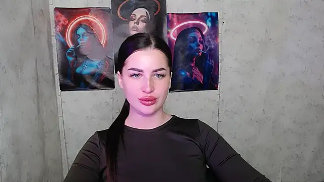 DivaKaily  online show from October 14, 2025, 8:09 pm