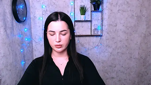 DivaKaily  online show from February 4, 2025, 9:28 am