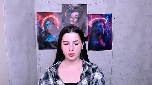 DivaKaily  online show from November 3, 2025, 7:28 pm