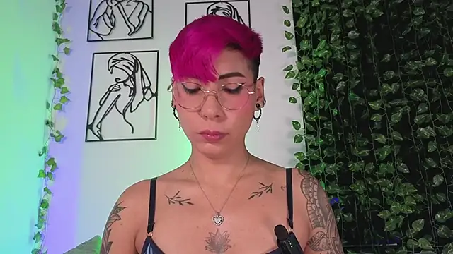 Snapshot of MiaMorgan_ chatting on January 19, 2026, 1:26 pm MiaMorgan online show from January 19, 2026, 1:26 pm