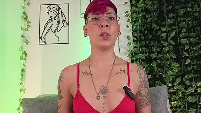 Snapshot of MiaMorgan_ chatting on January 12, 2026, 2:02 pm MiaMorgan online show from January 12, 2026, 2:02 pm