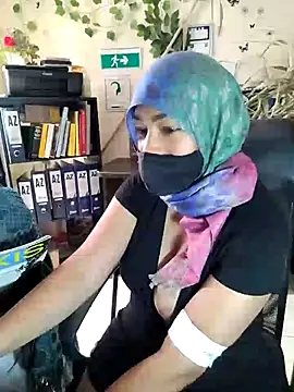 NAJWA-ARAB online show from February 19, 2025, 5:49 pm