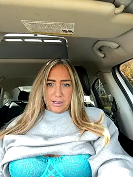 Snapshot of sunshinekisses chatting on October 16, 2025, 5:21 pm sunshinekisses online show from October 16, 2025, 5:21 pm