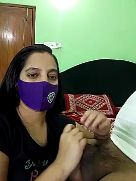 Snapshot of Taniya07 chatting on February 19, 2025, 9:39 am Taniya07 online show from February 19, 2025, 9:39 am