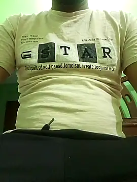 Snapshot of Taniya07 chatting on February 21, 2025, 6:18 am Taniya07 online show from February 21, 2025, 6:18 am