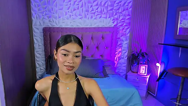 Snapshot of Perla_prg chatting on October 28, 2025, 6:29 pm Perla prg online show from October 28, 2025, 6:29 pm