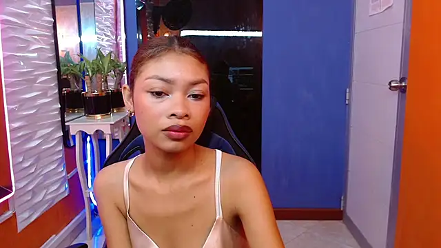 Snapshot of Perla_prg chatting on March 13, 2025, 12:24 pm Perla prg online show from March 13, 2025, 12:24 pm