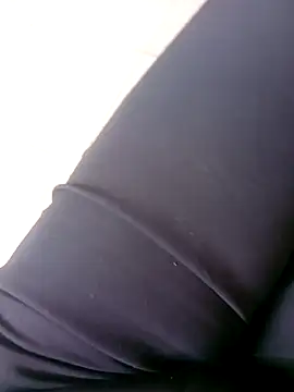 Khaleyssi online show from March 3, 2026, 2:57 pm