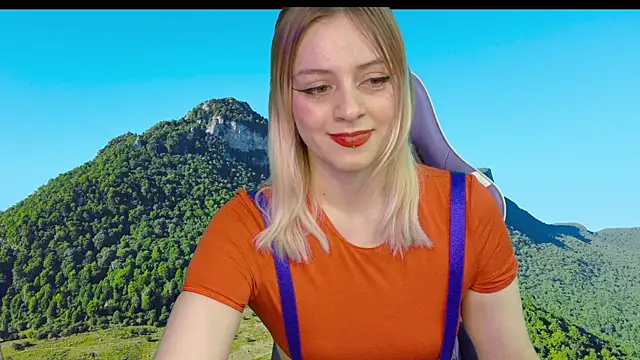 Snapshot of Dolce--Mia---Bianchi__07 chatting on March 10, 2025, 10:50 am Dolce--Mia---Bianchi  07 online show from March 10, 2025, 10:50 am