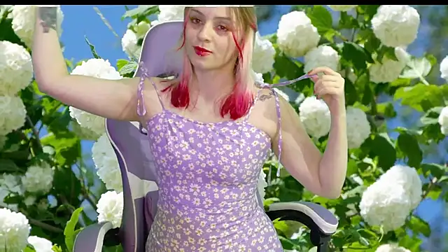 Snapshot of Dolce--Mia---Bianchi__07 chatting on February 17, 2025, 4:42 am Dolce--Mia---Bianchi  07 online show from February 17, 2025, 4:42 am