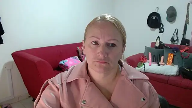 emperabigbootybigass online show from February 17, 2026, 12:24 pm