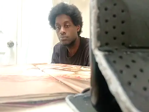 Snapshot of DevinToore chatting on November 20, 2025, 8:53 pm DevinToore online show from November 20, 2025, 8:53 pm