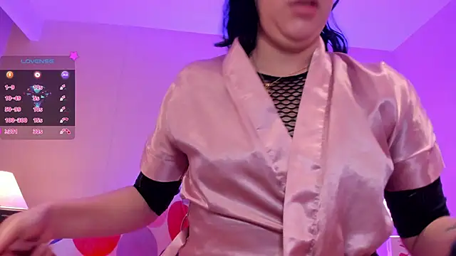 Snapshot of InnaraRoy chatting on January 18, 2025, 3:49 pm InnaraRoy online show from January 18, 2025, 3:49 pm