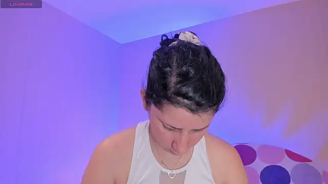 Snapshot of InnaraRoy chatting on February 7, 2025, 7:59 pm InnaraRoy online show from February 7, 2025, 7:59 pm