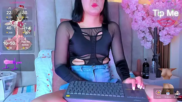 Snapshot of LizSheibaum chatting on May 29, 2026, 7:09 pm LizSheibaum online show from May 29, 2026, 7:09 pm