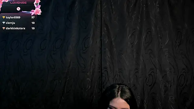 Snapshot of Kylie-fox chatting on February 15, 2025, 2:04 am Kylie-fox online show from February 15, 2025, 2:04 am