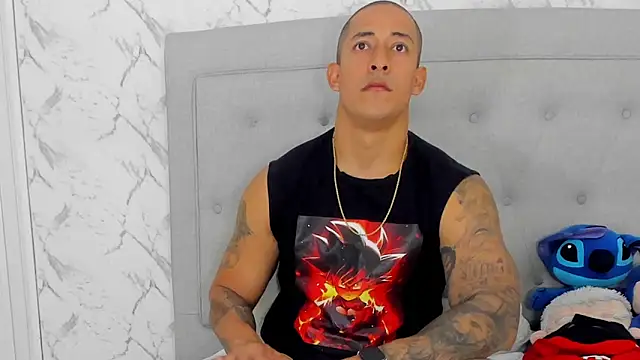 luigiferrara online show from November 21, 2025, 9:25 pm