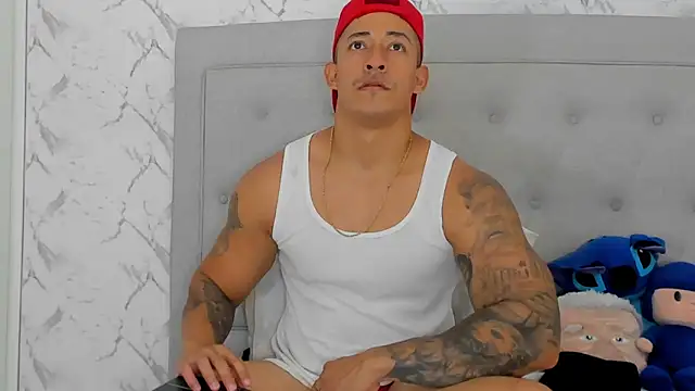 luigiferrara online show from November 15, 2025, 9:30 pm