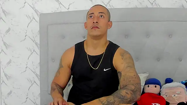 luigiferrara online show from October 16, 2025, 9:12 pm