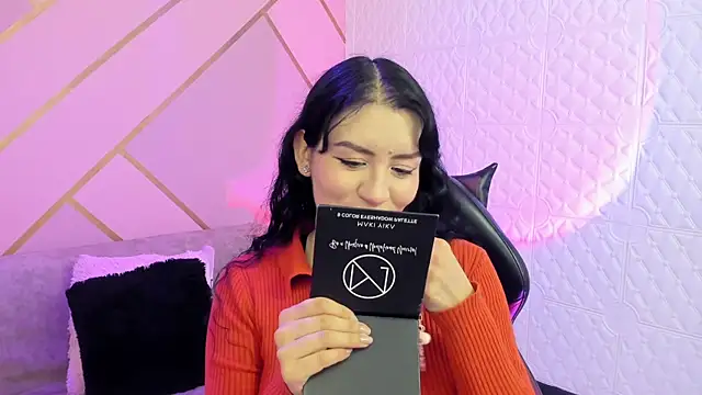 Violetaa diazz online show from January 6, 2026, 9:30 pm