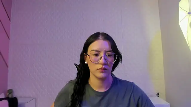 Snapshot of Violetaa_diazz chatting on July 15, 2026, 8:49 pm Violetaa diazz online show from July 15, 2026, 8:49 pm