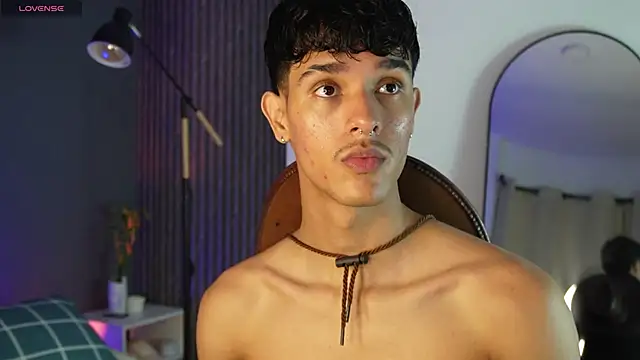 Snapshot of Busterspinter chatting on March 10, 2025, 8:17 am Busterspinter online show from March 10, 2025, 8:17 am