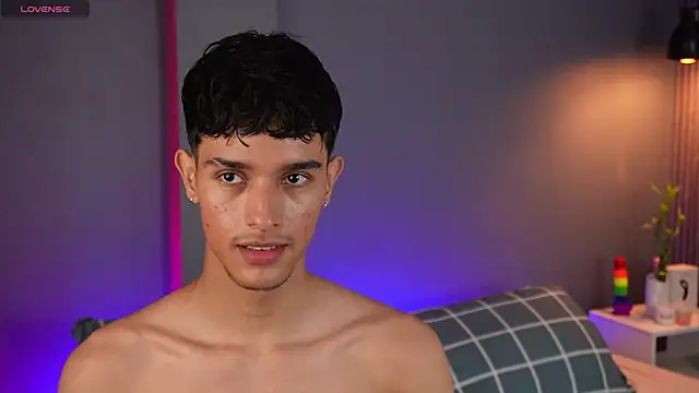 Snapshot of Busterspinter chatting on March 19, 2025, 11:06 am Busterspinter online show from March 19, 2025, 11:06 am