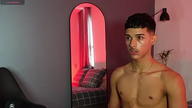 Snapshot of Busterspinter chatting on November 3, 2025, 7:06 pm Busterspinter online show from November 3, 2025, 7:06 pm