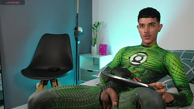 Snapshot of Busterspinter chatting on October 31, 2025, 3:52 pm Busterspinter online show from October 31, 2025, 3:52 pm