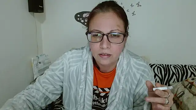 Snapshot of LadyHellene chatting on February 4, 2026, 5:30 pm LadyHellene online show from February 4, 2026, 5:30 pm