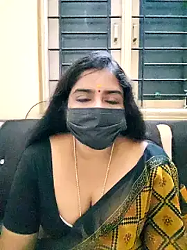 Snapshot of rani_deepa chatting on January 6, 2025, 1:30 pm rani deepa online show from January 6, 2025, 1:30 pm